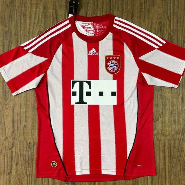 2010-2011 Bayern - Camiseta RETRO - Titular