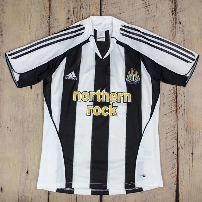 2005-2006 Newcastle - Camiseta RETRO - Titular