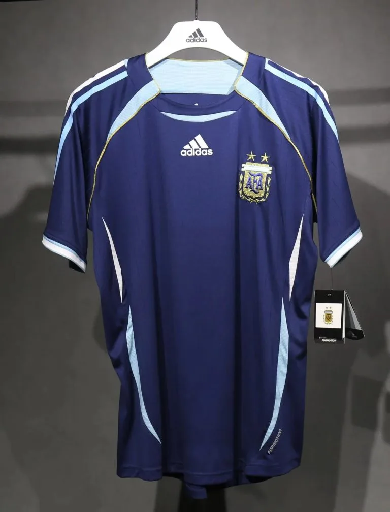 2006 Argentina - Camiseta RETRO - Suplente - Versión Jugador