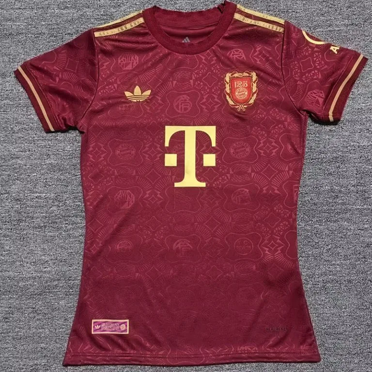 24-25 Bayern - Camiseta Versión Mujer - 125.º aniversario