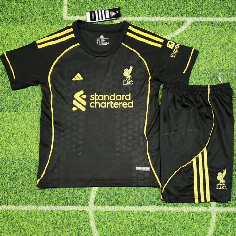 25-26 LIV - Camiseta Infantil - Negro
