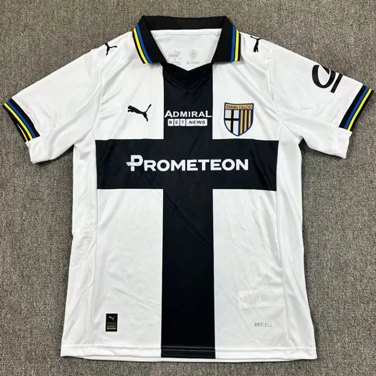 25-26 Parma - Camiseta Versión Hincha - Titular