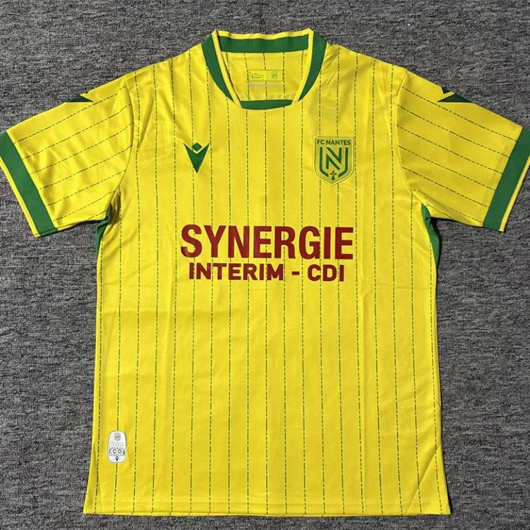 25-26 Nantes - Camiseta Versión Hincha - Titular