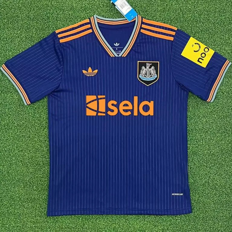 25-26 Newcastle - Camiseta Versión Hincha - Tercera