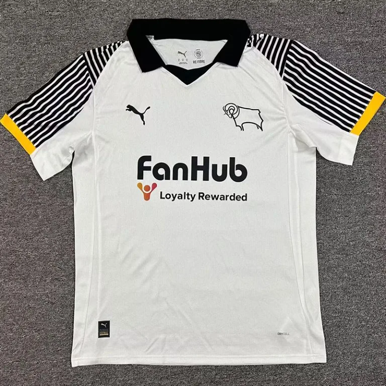 25-26 Derby County - Camiseta Versión Hincha - Titular