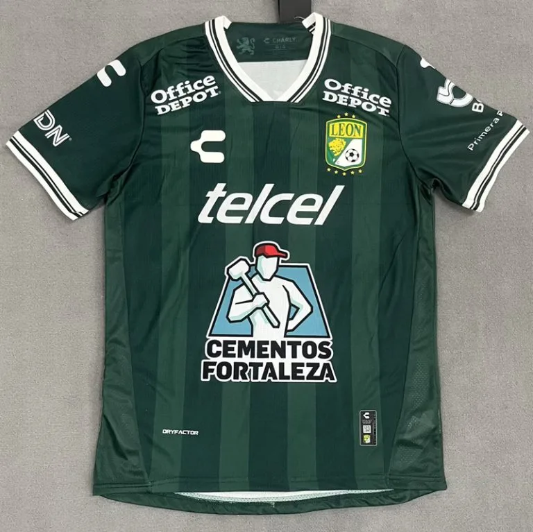 25-26 León - Camiseta Versión Hincha - Titular
