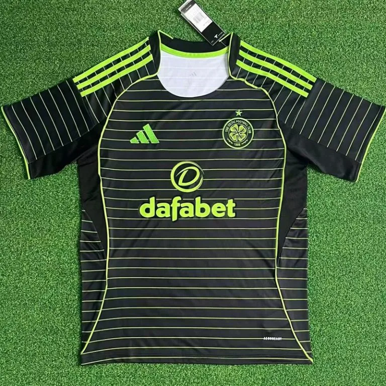25-26 Celtic - Camiseta Versión Hincha - Suplente
