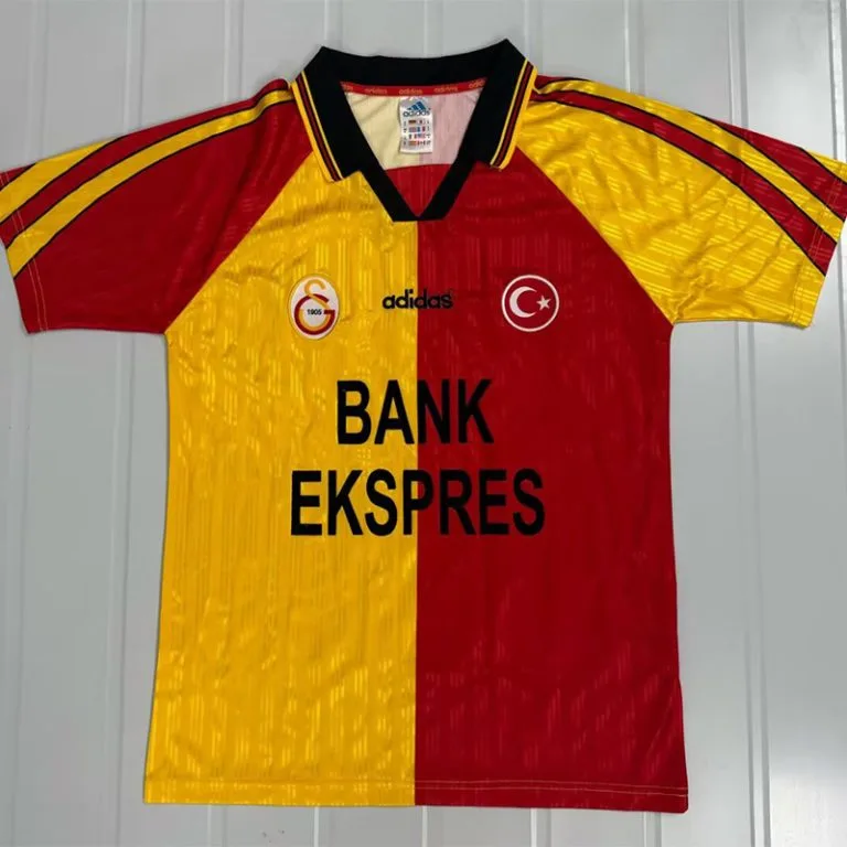 1997-1998 Galatasaray - Camiseta RETRO - Titular