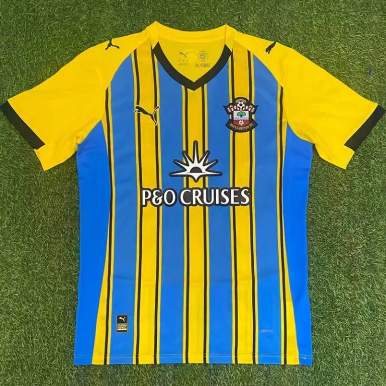 25-26 Southampton - Camiseta Versión Hincha - Tercera