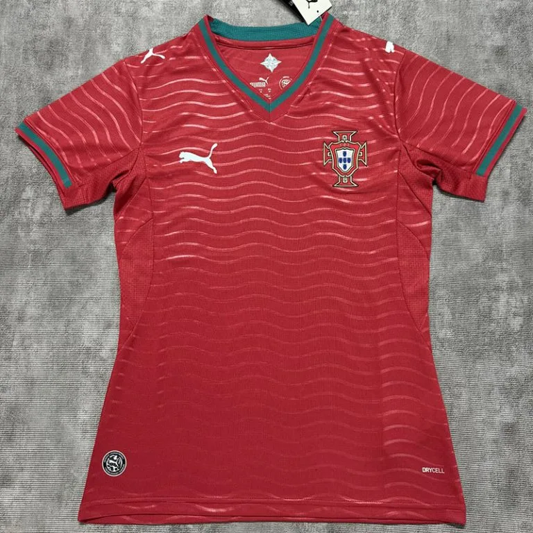 26-27 Portugal - Camiseta Versión Mujer - Titular